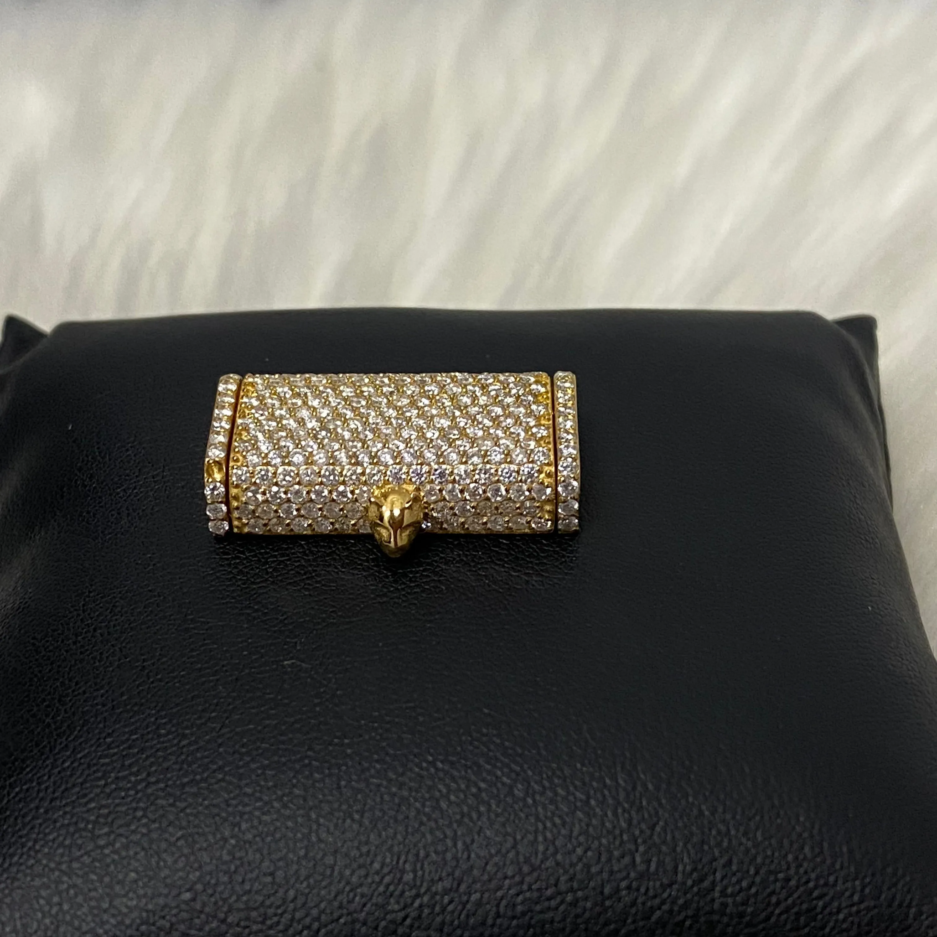 10K Yellow Gold Diamond Sleek Lock 1.80Ct Dia / 6.3gr / 12mm