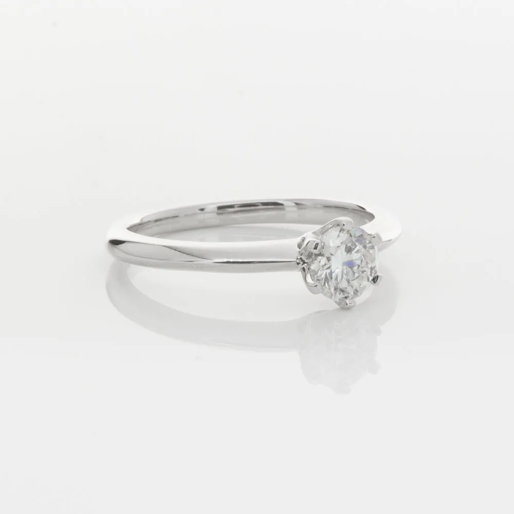 18ct White Gold .50ct Diamond Cosmopolitan Ring