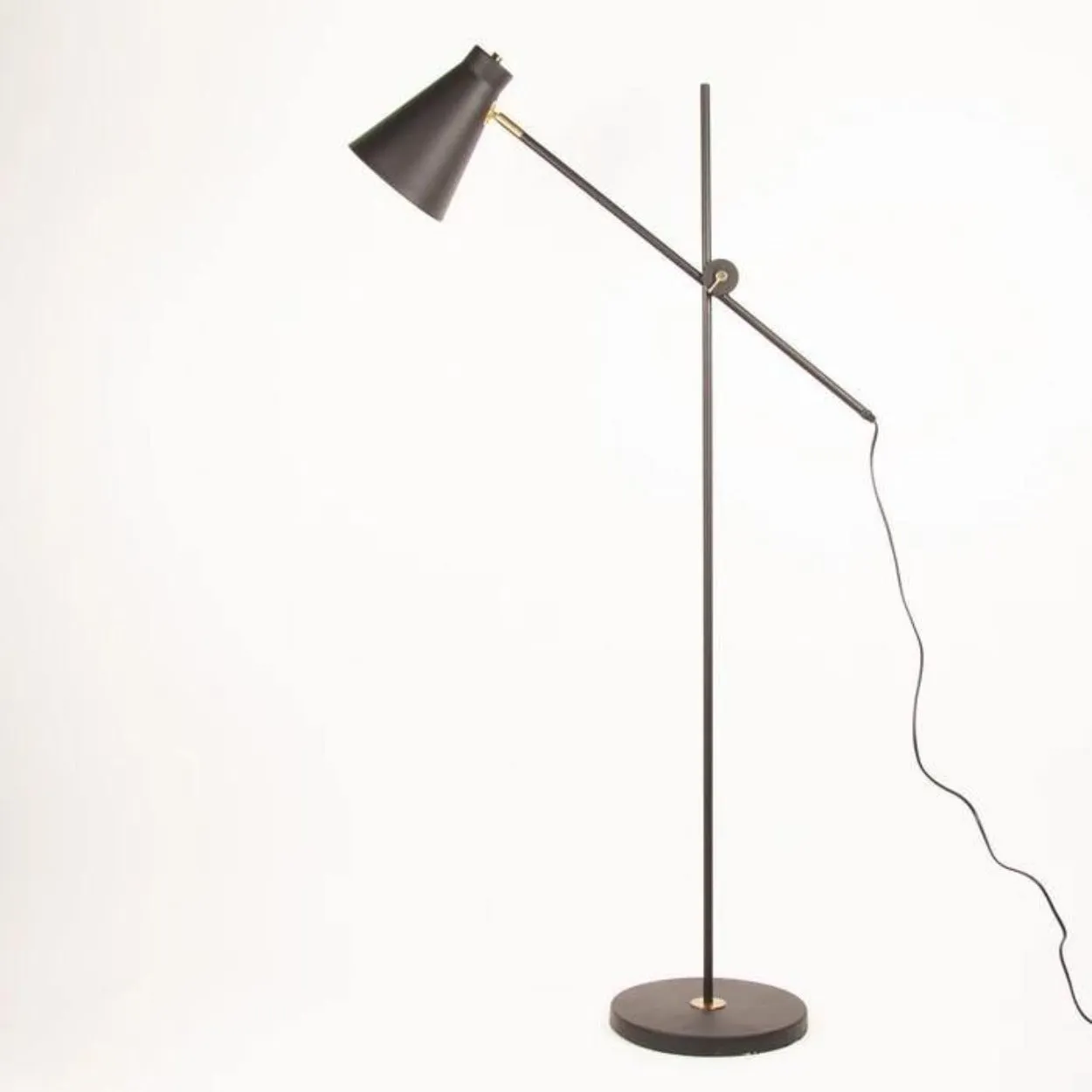 ANKUR MAGNUM METAL FLOOR LAMP