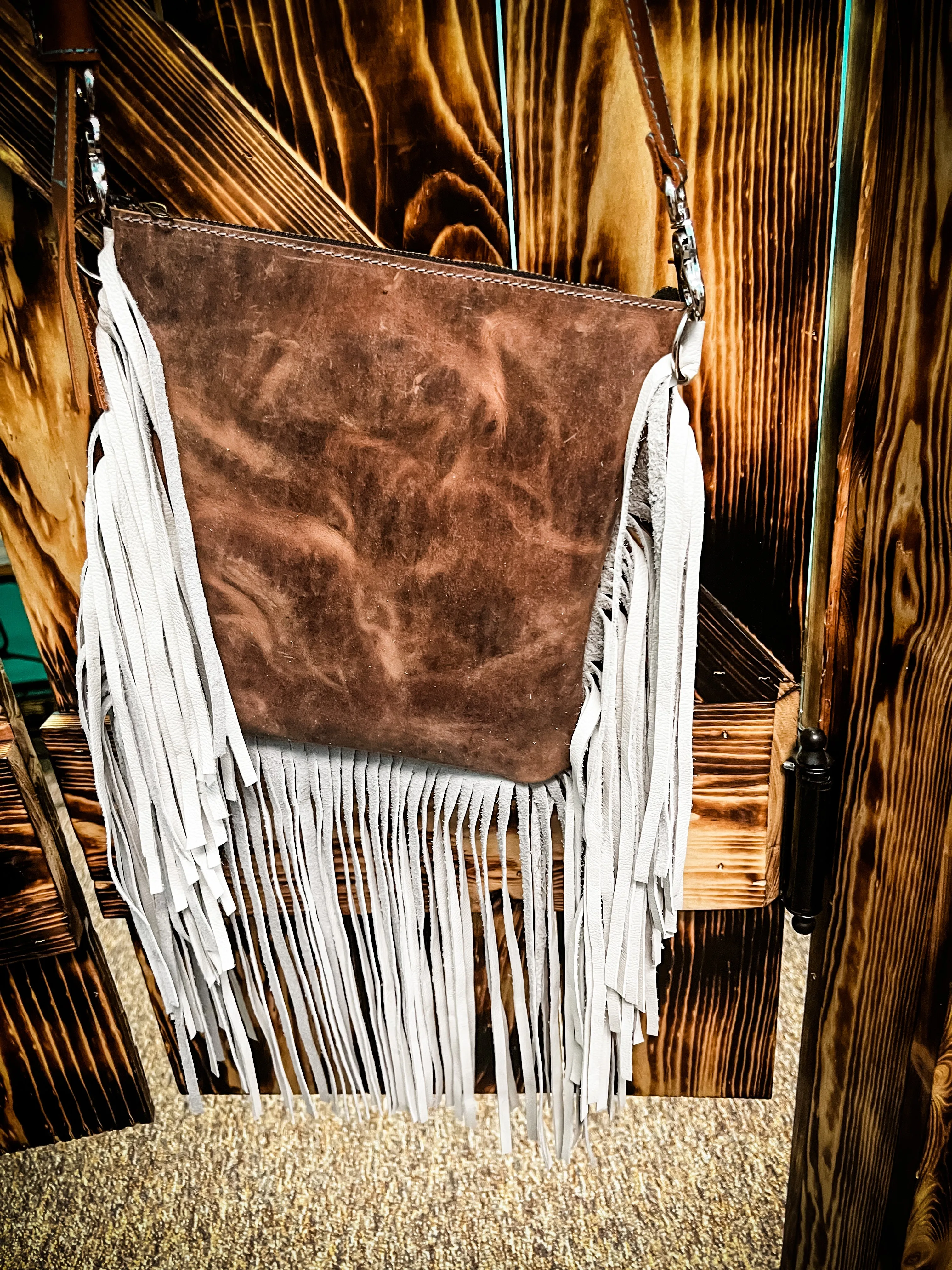 Aspen Crossbody 1100