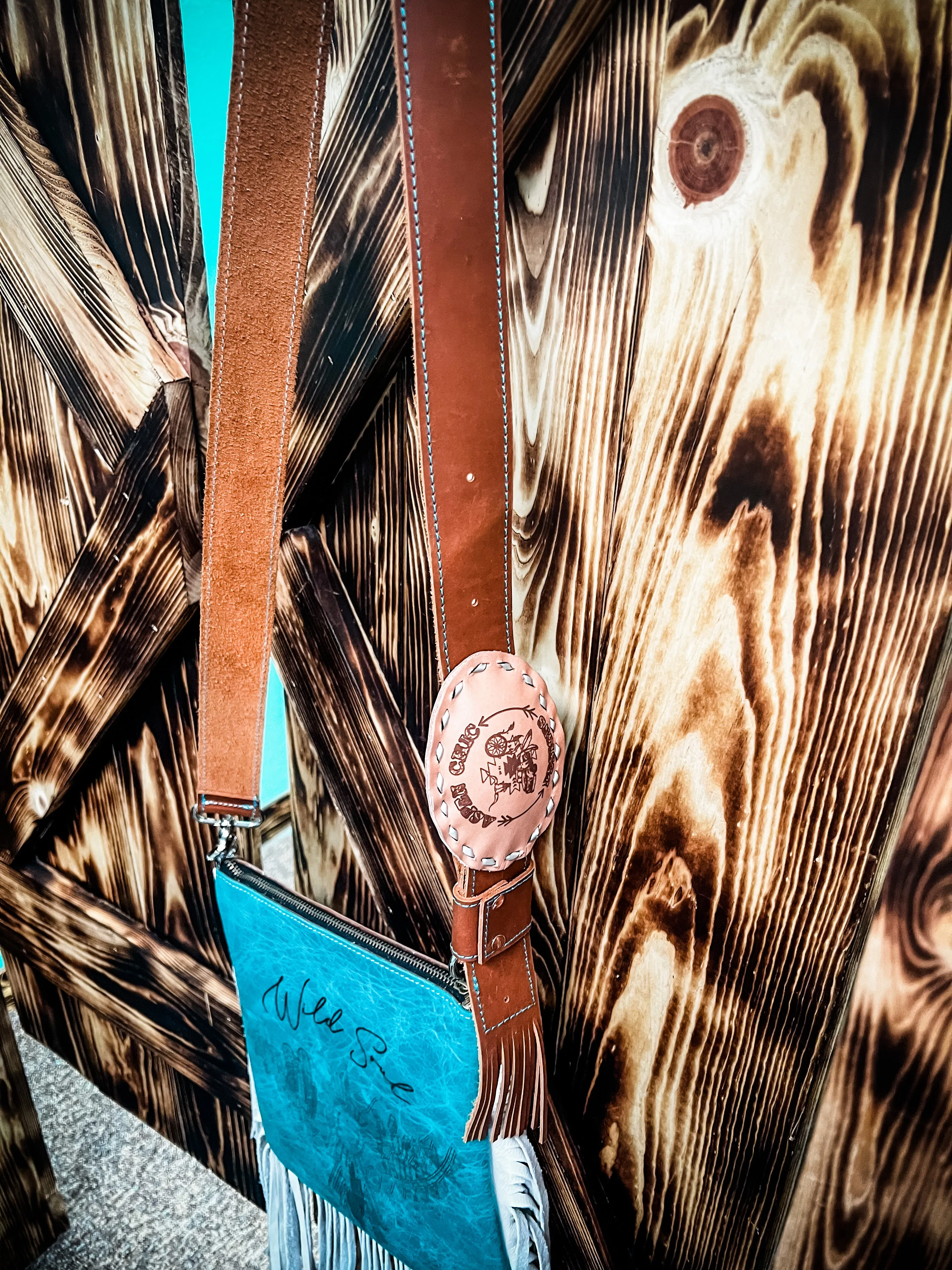 Aspen Crossbody 1100