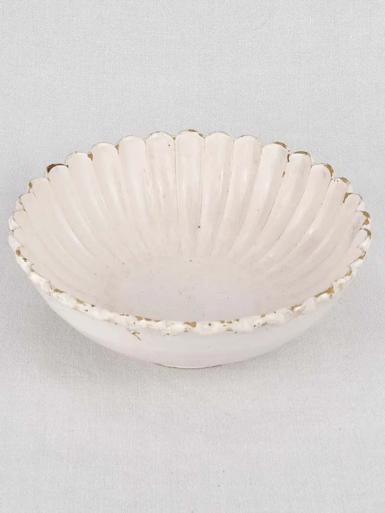 Bowl, scalloped ironstone, 18th-century 13"