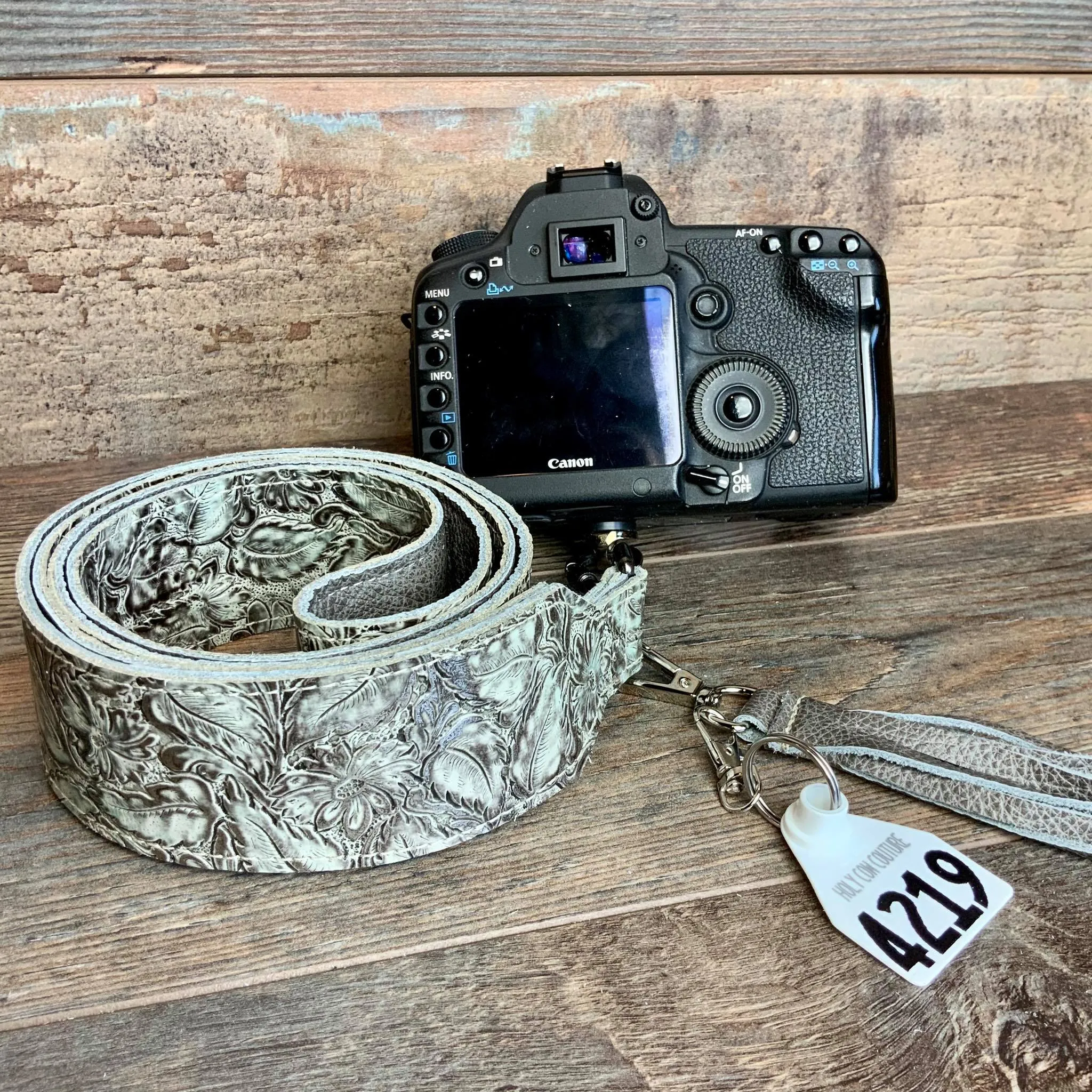 Camera Strap Sling Silver Leaf