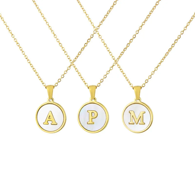 Collana  con iniziale