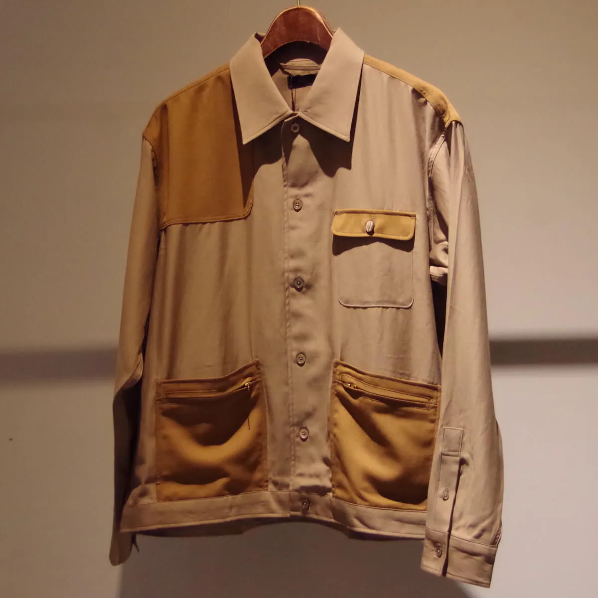 ELEGANT HUNTING SHIRT