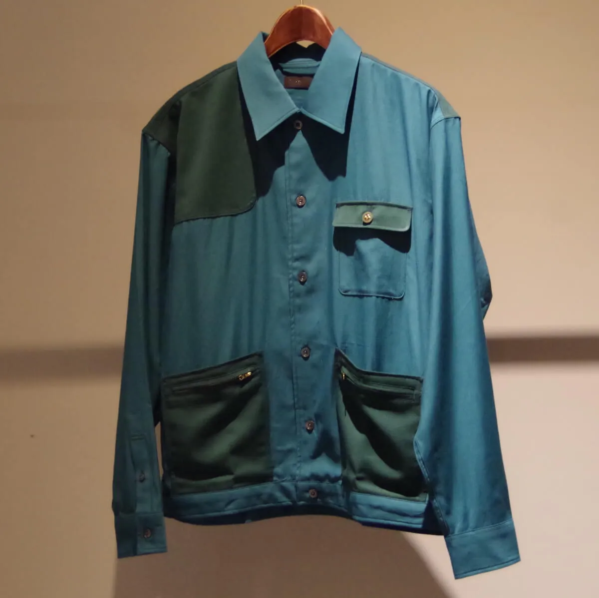 ELEGANT HUNTING SHIRT