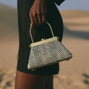 Estelle Mini
