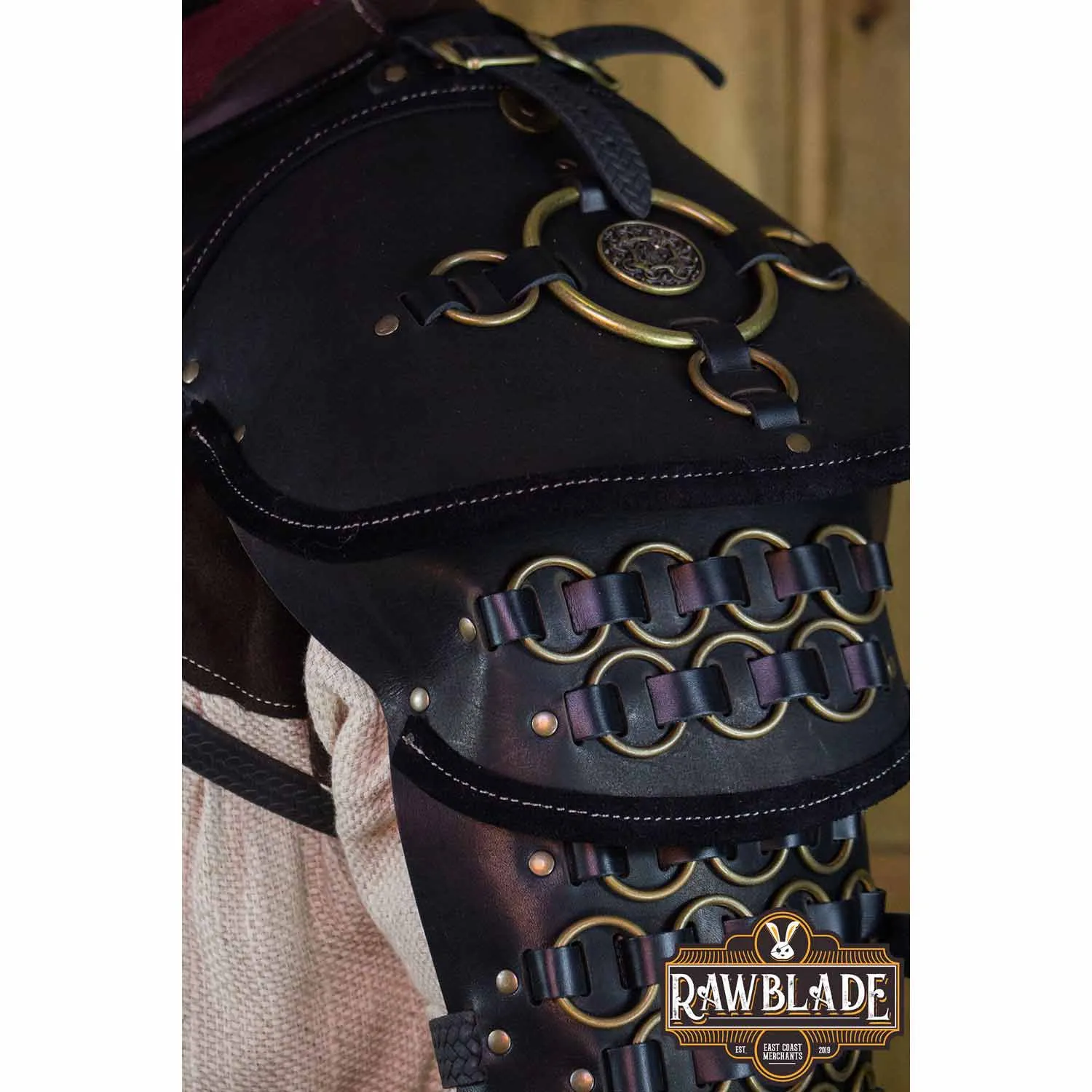 Fighter Gorget with Pauldrons