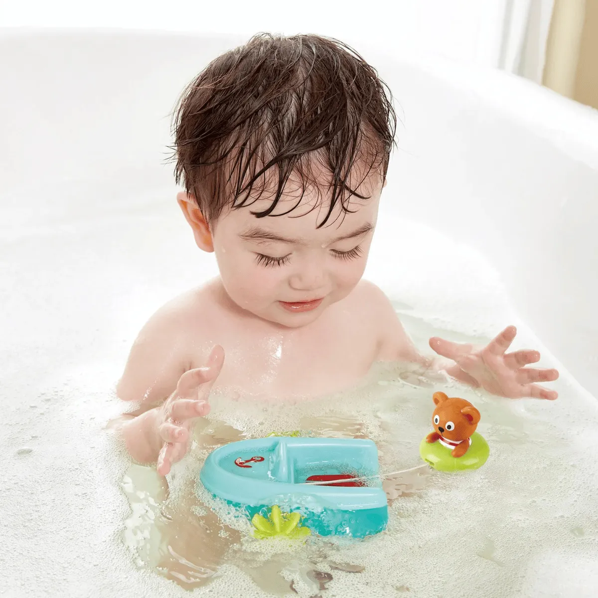 Hape Tubing Pull Back Boat
