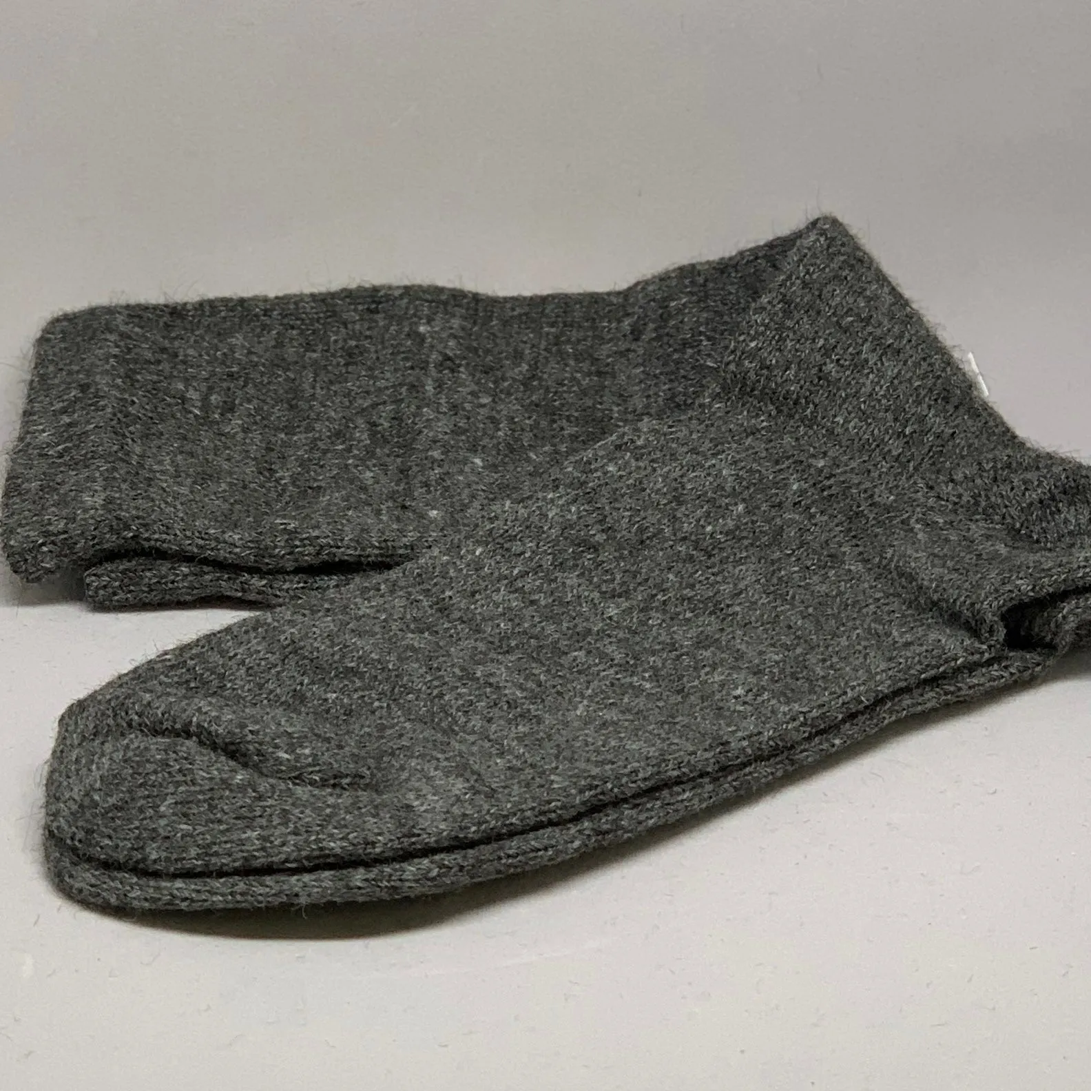 Lightweight Alpaca Crew Socks