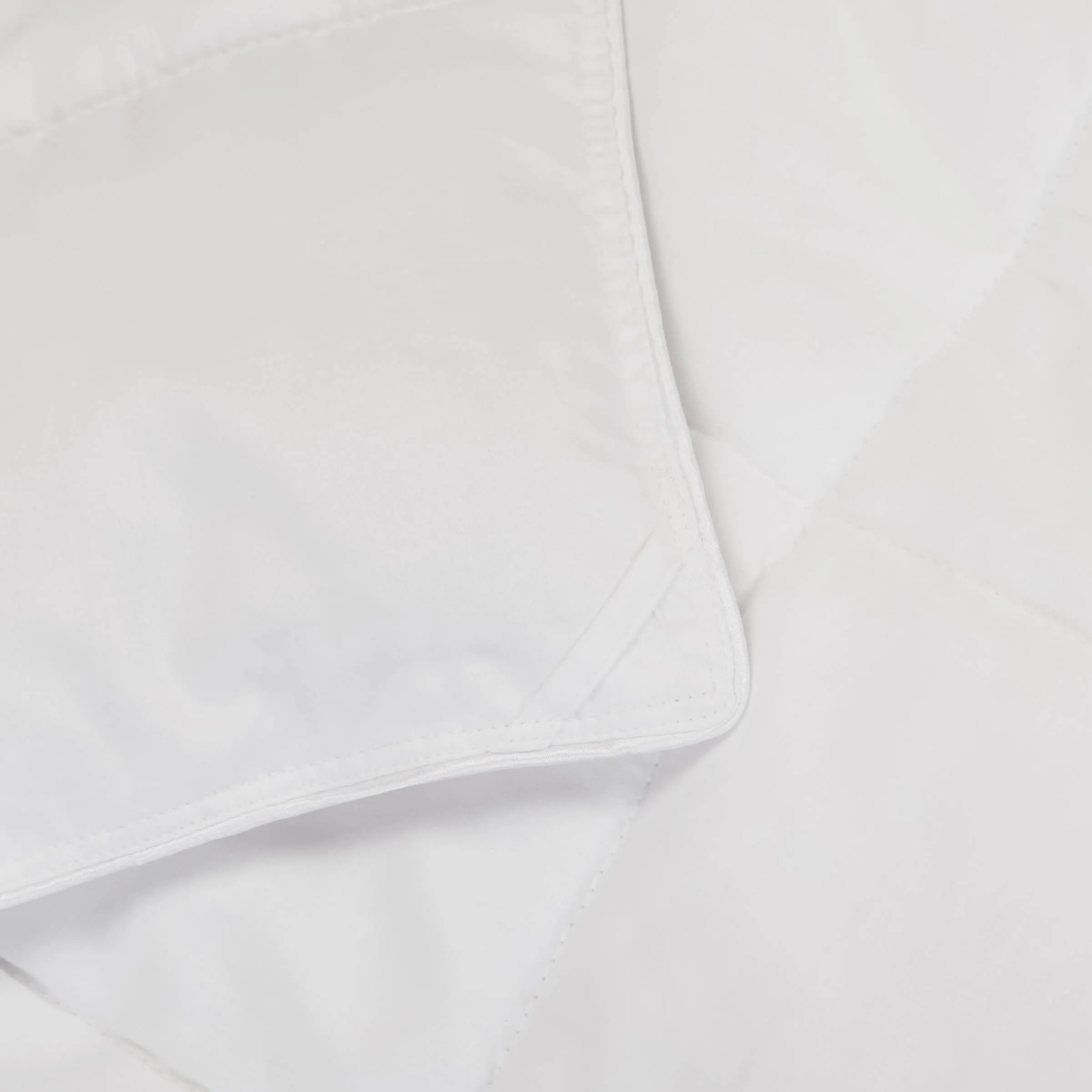 Lightweight Comforter - Open Box