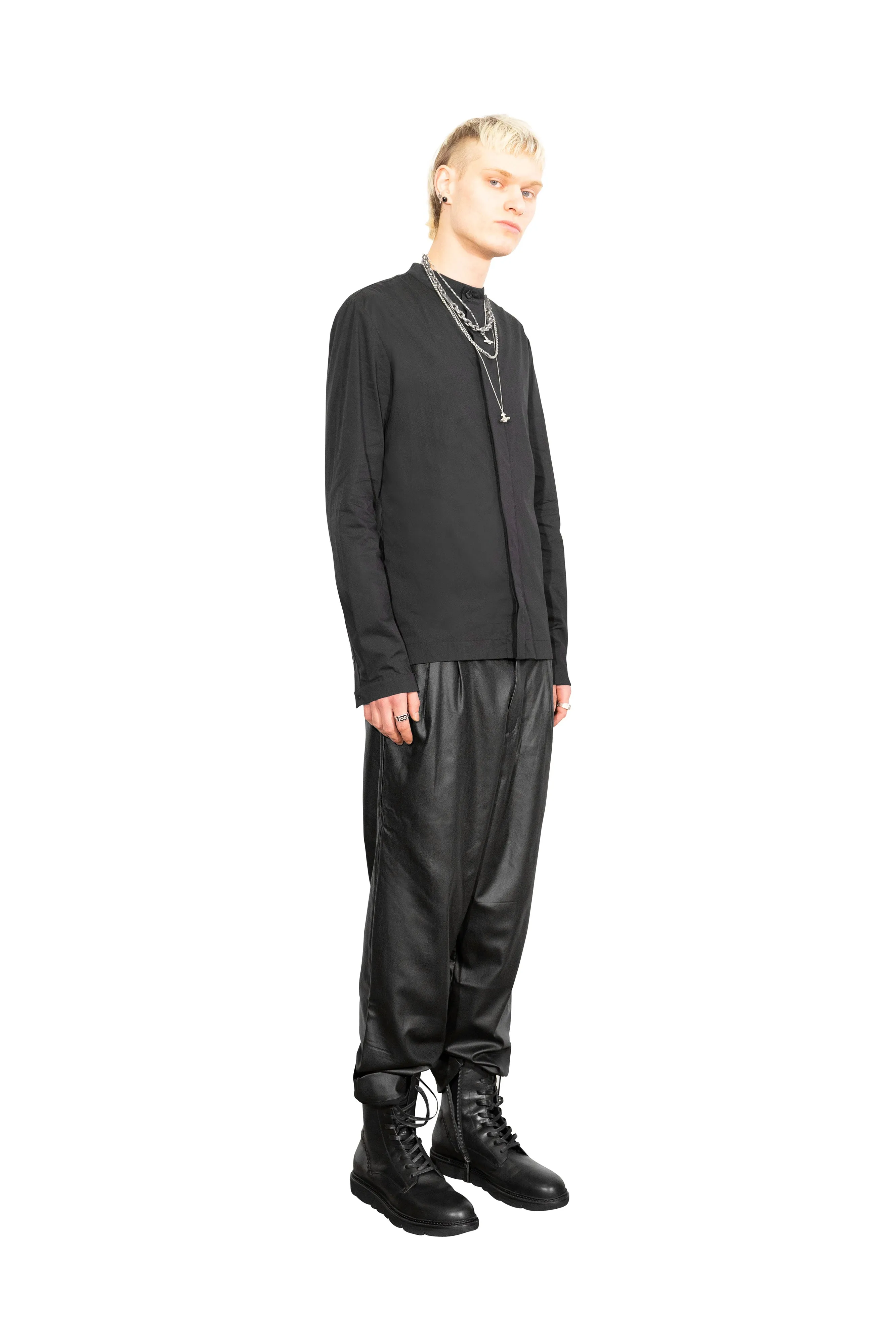 MC38 SLEEK COONCEALED PANEL SHIRT