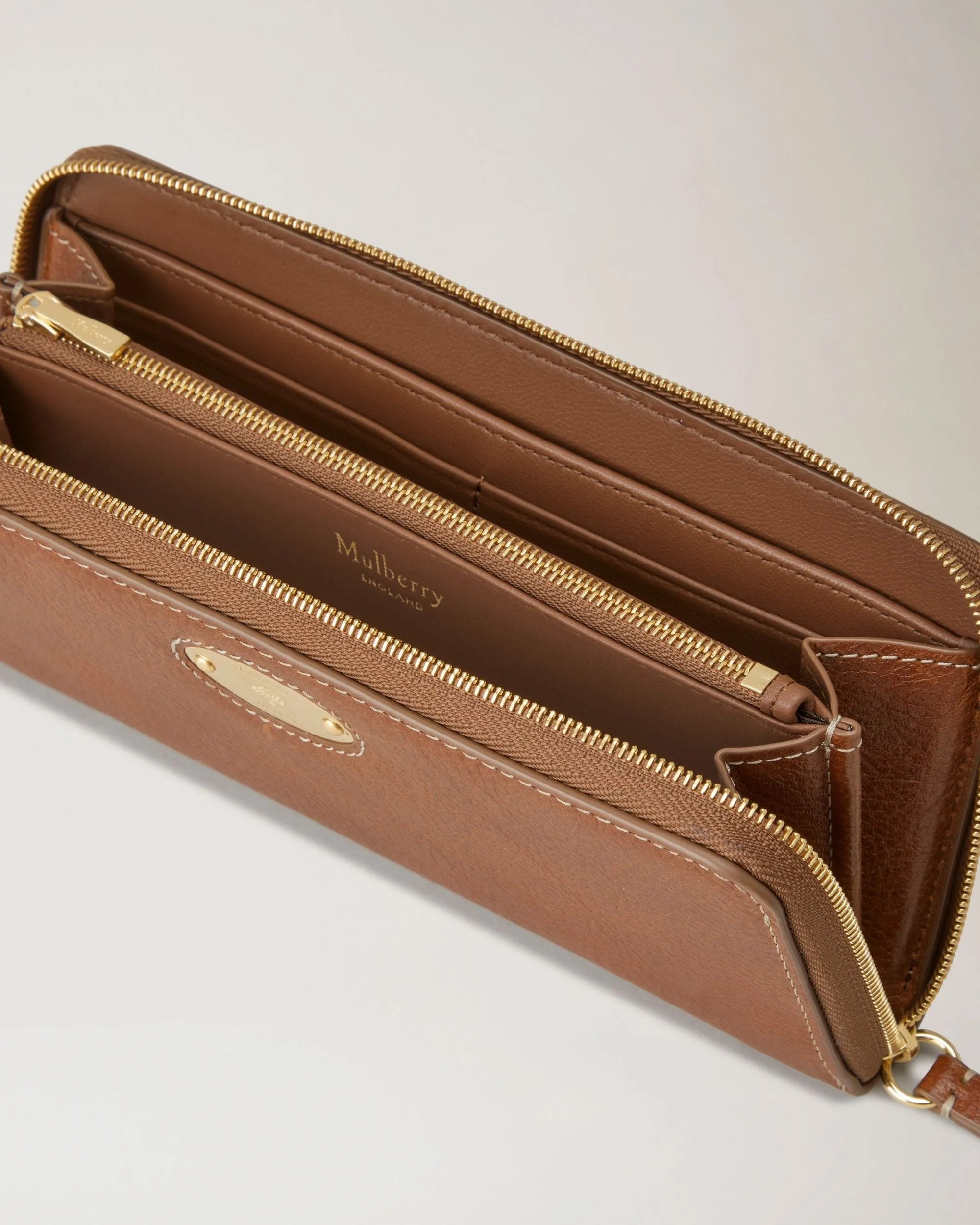 Plaque 8 Credit Card Zip Purse