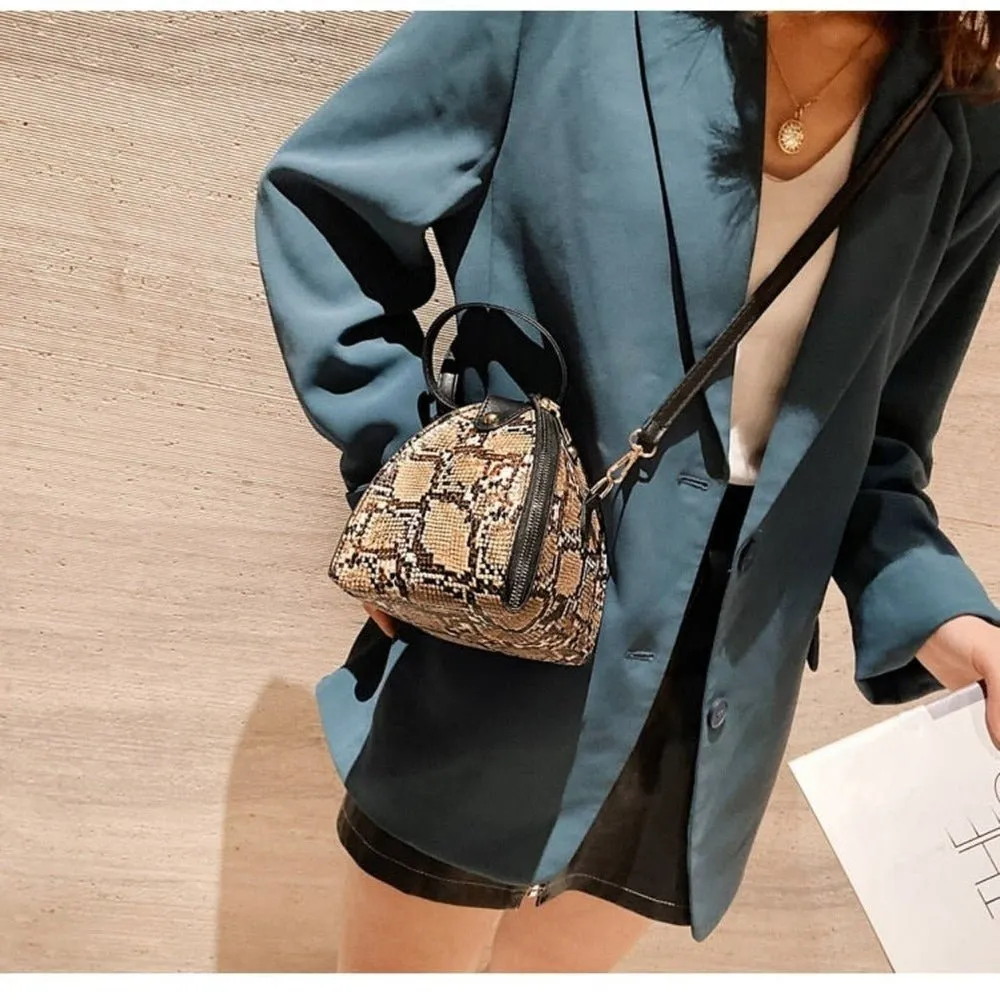 Pyramid Clutch Elegant Ladies Leopard Handbag