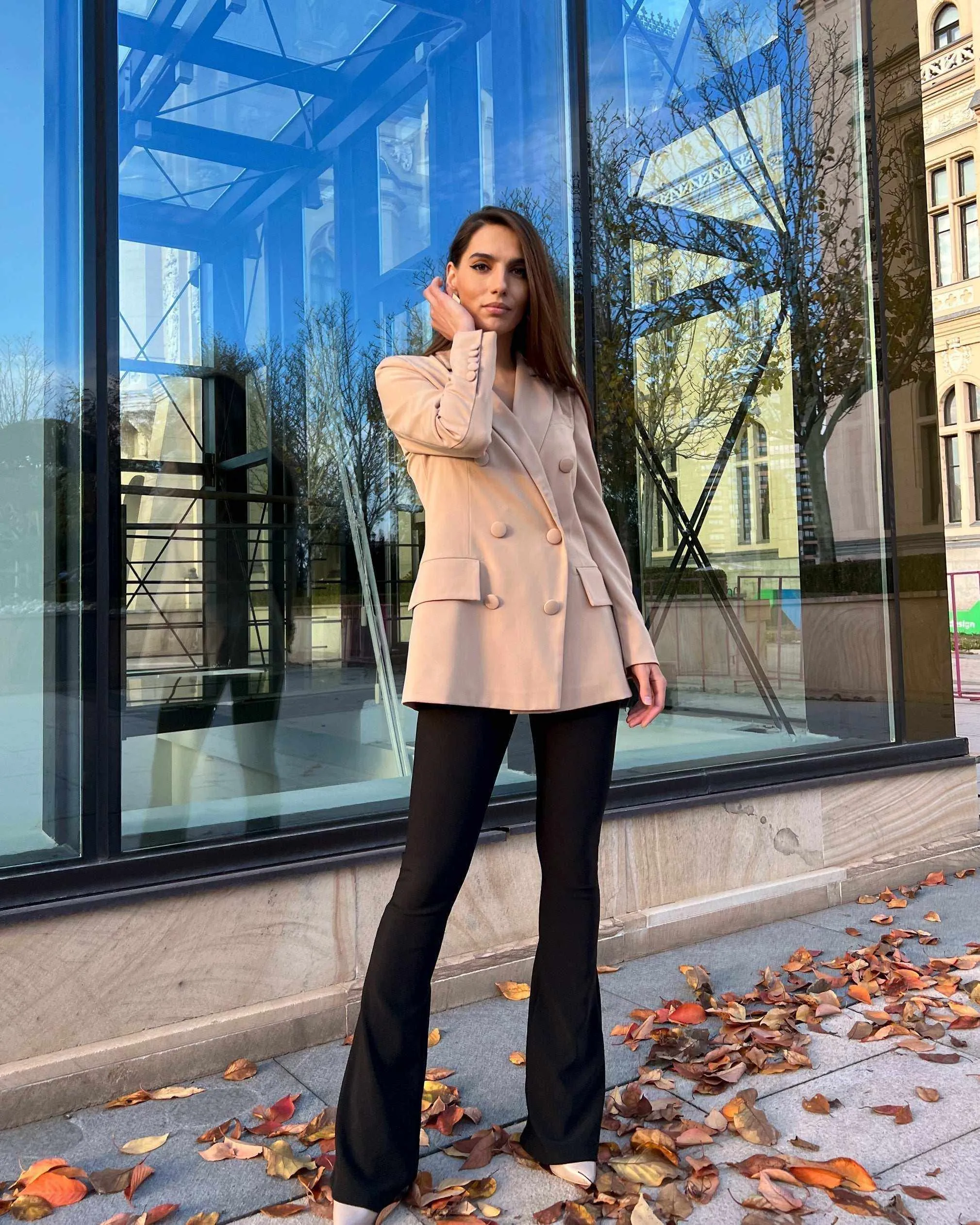 Sacou de costum cu doua rânduri de nasturi
