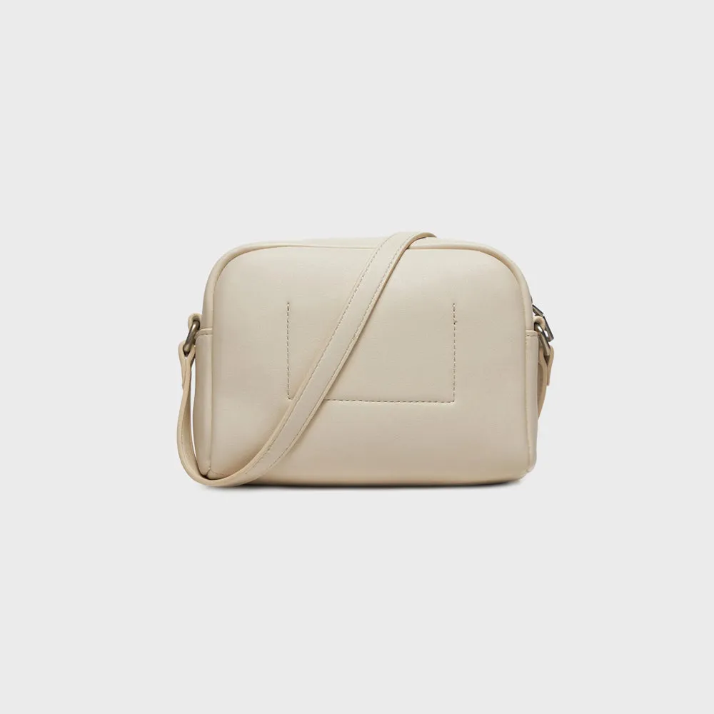 Sculpted Camera Bag - Offwhite