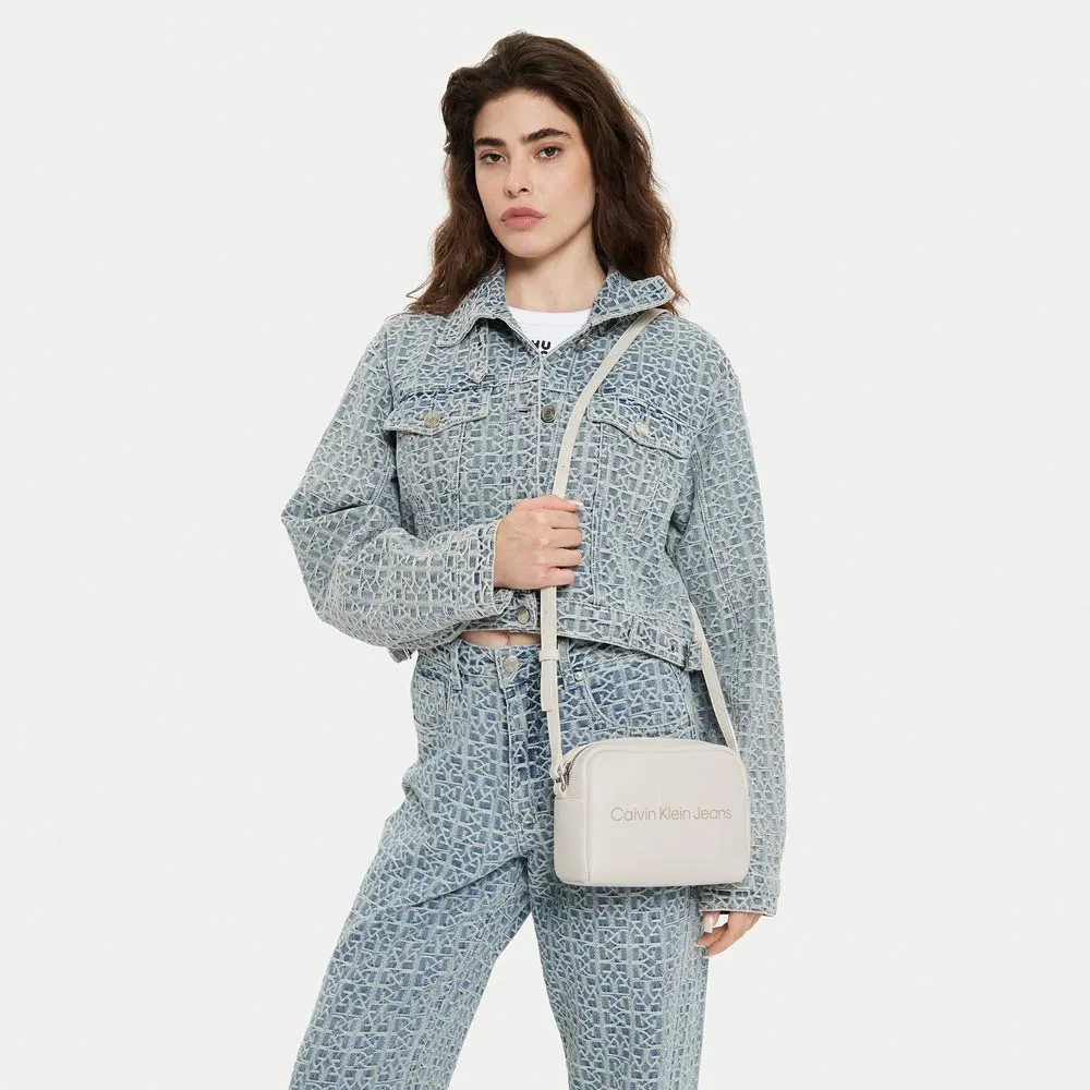 Sculpted Camera Bag - Offwhite
