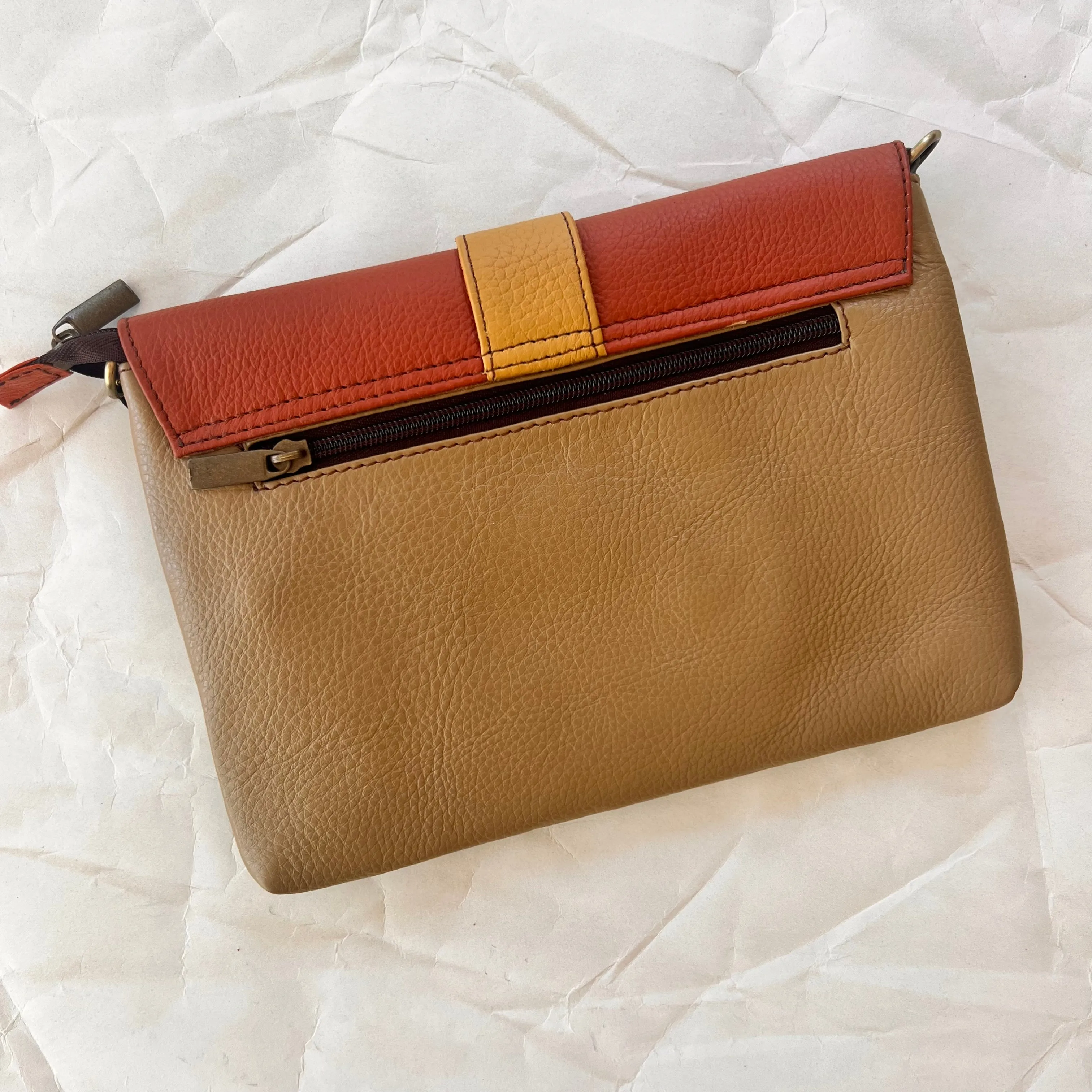 Soruka - Saddle Bag with Wristlet, Seafoam & Ginger