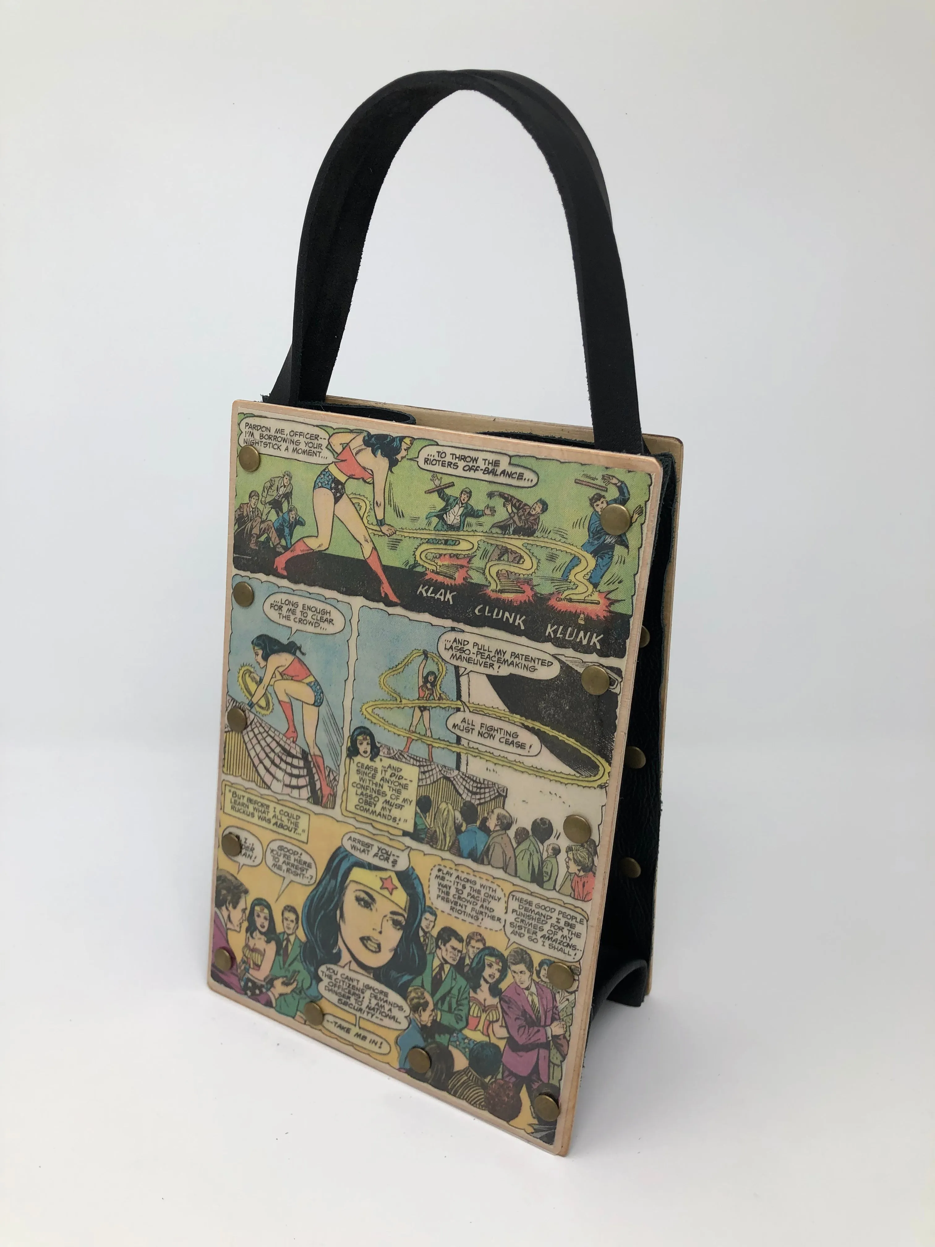 Vintage Wonder Woman Handbag - Golden Lasso