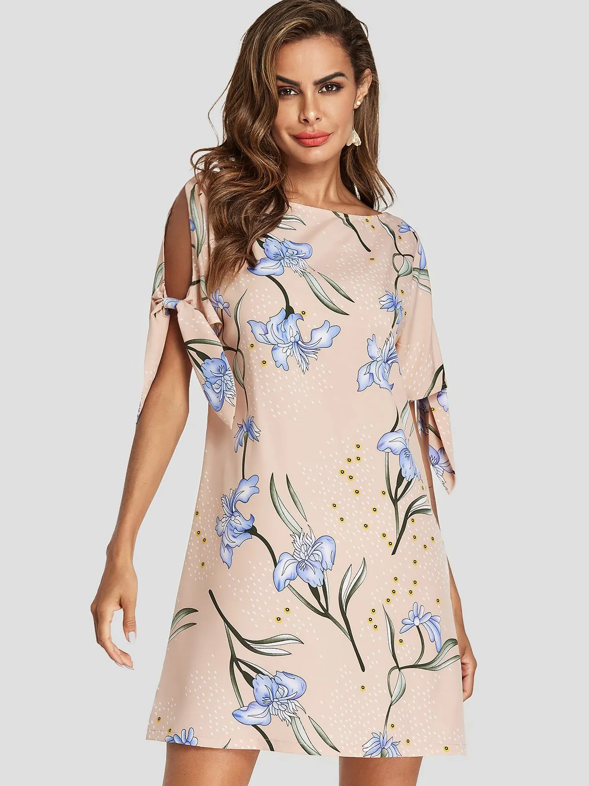 Wholesale Round Neck Cold Shoulder Short Sleeve Floral Print Cut Out Mini Dresses
