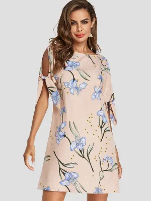 Wholesale Round Neck Cold Shoulder Short Sleeve Floral Print Cut Out Mini Dresses
